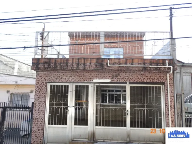 SOBRADO PARA ALUGAR NO CANGAIBA COM 03 DORMITORIOS