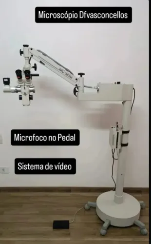 Microscópio Oftalmológico 
