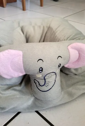 Assento De Bebê e Sofá Multiuso Estofado Menino e Menina NOVO