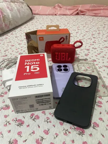 Vende-se  celular e caixinha de som JBL original valores separados 