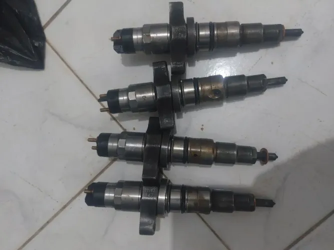 Jogo de bico injetor do cumins