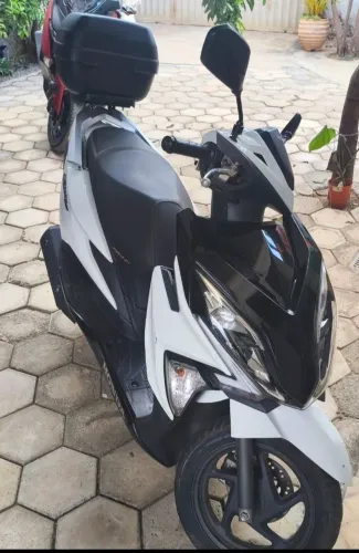 Honda Elite 125 top