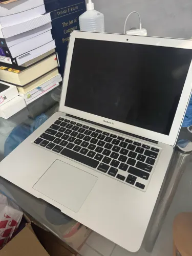 Macbook Air i5 8GB RAM 1TB SSD