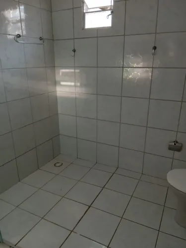 Vendo casa em no Centro de Camaragige