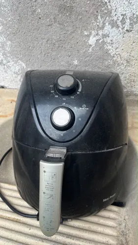AIR FRYER