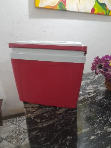 Cooler vermelho 6 litros