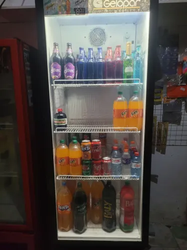 Expositor Gelopar preto