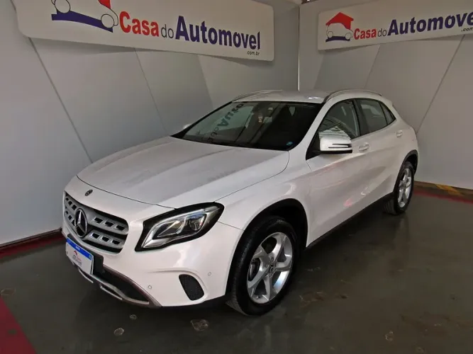 Mercedes-Benz GLA-200 GLA 200 Night 1.6. TB 16V Flex Aut. 2019