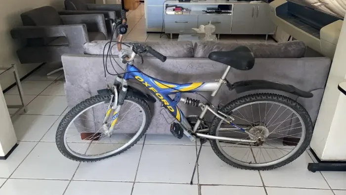 Bicicleta com Mola Central - Nova