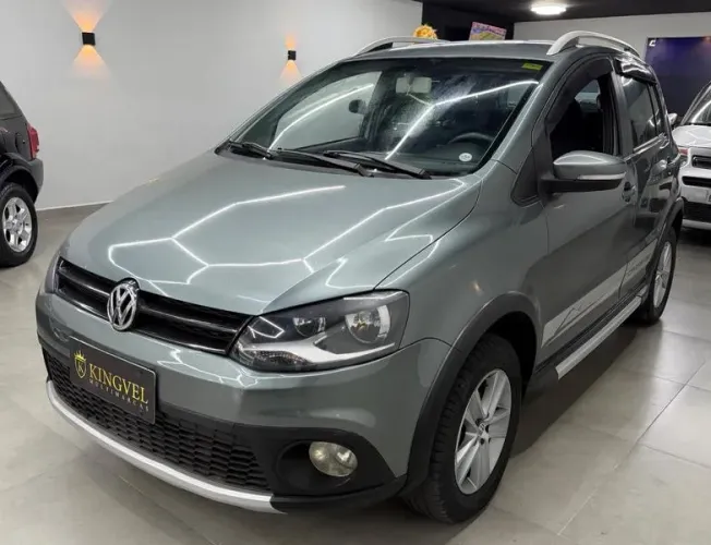 Volkswagen Crossfox 1.6 MI Total Flex 8V 5P 2011