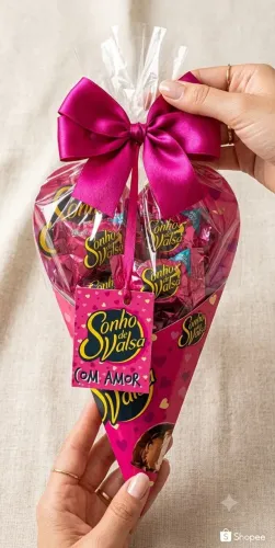 Cone Recheado Com 5 Bombons Sonho de Valsa Lembrancinha Presente