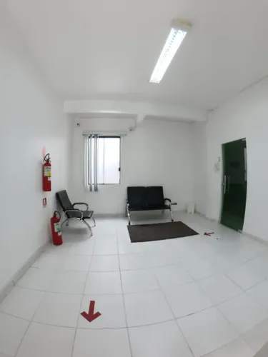 Excelente Sala Comercial de 70m2 No Parque 10 - Próximo ao Banco do Brasil - Prédio Comerc