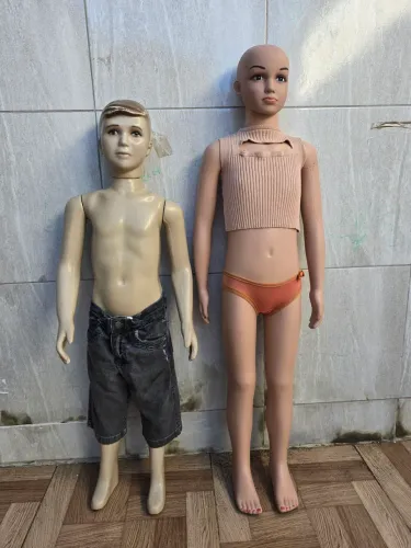 Manequins infantis 