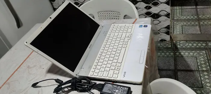 Notetbook Sony vaio core i3 hd 500 4gb bateria boa já formatado