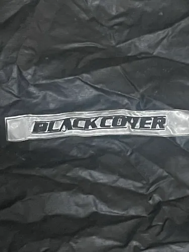 Capa de proteção Black Cover para motocicletas ( Usada / Forrada )