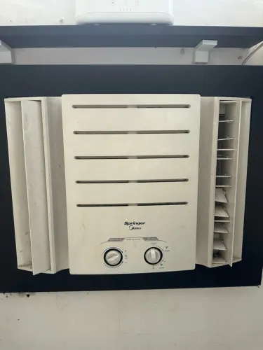 AR CONDICIONADO 1000BTus