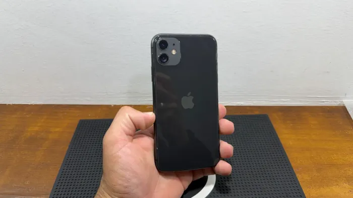 IPhone 11 64GB Preto - semi novo