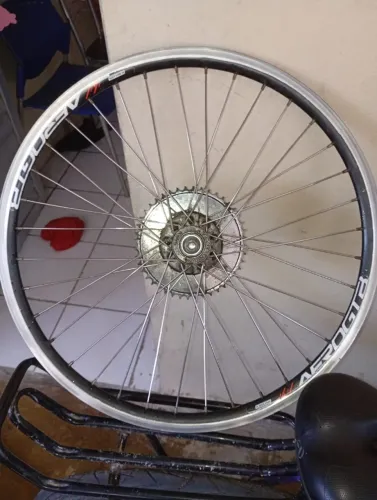 Roda Traseira Aro 26 Reforçada + Raios Inox Grosso + Coroa Adaptada para motorizada