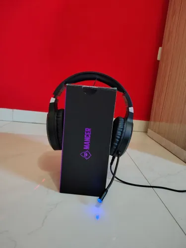 Headset Gamer Twilight RGB com Microfone - Ótimo estado