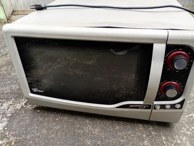 Vendo forno elétrico funcionando.