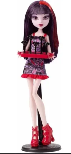 Relíquia Monster High Ghoul Fair Elissabat Doll