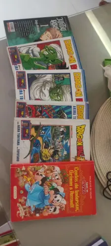 Livros infantis e apenas 1 sobre casamento