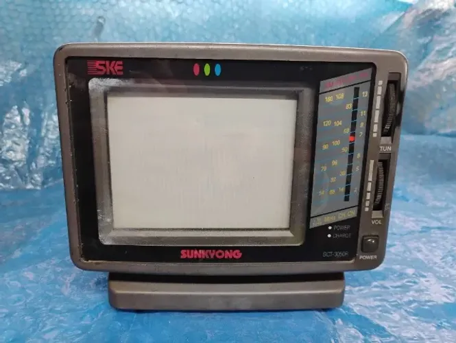 TV SUNKYONG 5" à CORES