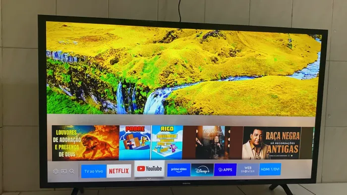 Tv Samsung tizen smart 4k série 7 55 polegada sem detalhes