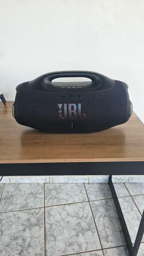 JBL Boombox 4