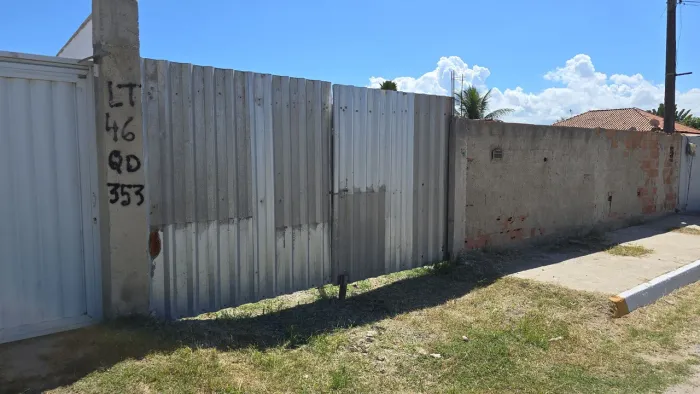 Terreno em itaipuaçu rua 32 de esquina com a 33