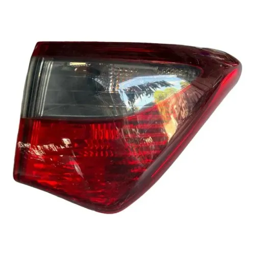 LANTERNA TRASEIRA L/D HYUNDAI HB20 HATCH 12/15