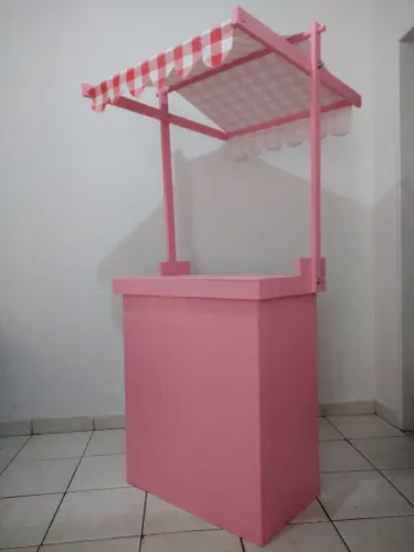 Balcão dobrável com cobertura. 