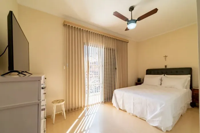 Impecável sobrado à venda em São Paulo-SP - Sacomã: 3 quartos, 3 suítes, 4 banheiros, 2 va