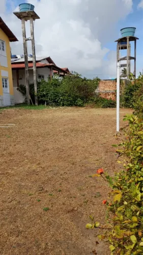 Alugo casa para Julho 