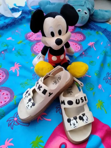 Sandália infantil Zara - tamanho 26