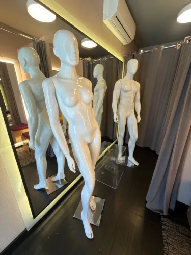 Menequins para loja de roupas