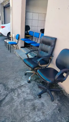 Cadeiras giratória seminovas reformada