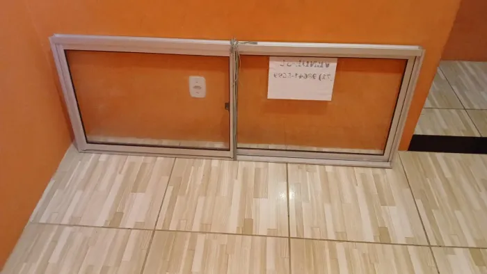 Basculante de Vidro (Novo)