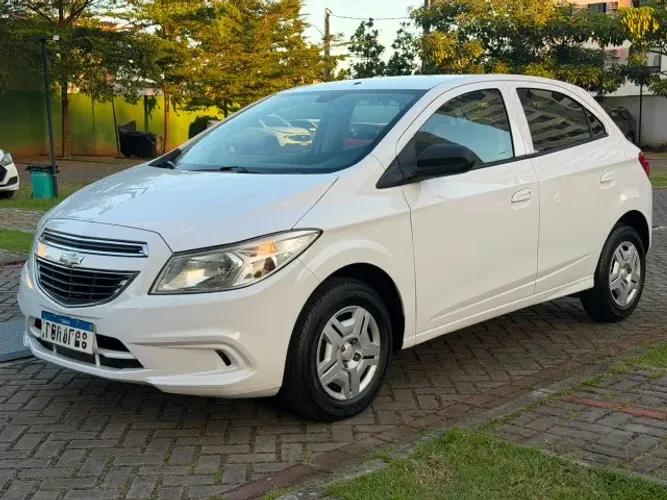 Chevrolet Onix Hatch LT 1.0 8V Flex Power Mec. 4P 2016