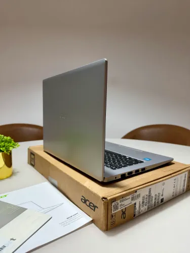 Notebook Acer, na caixa, 8GB de ram, GARANTIA