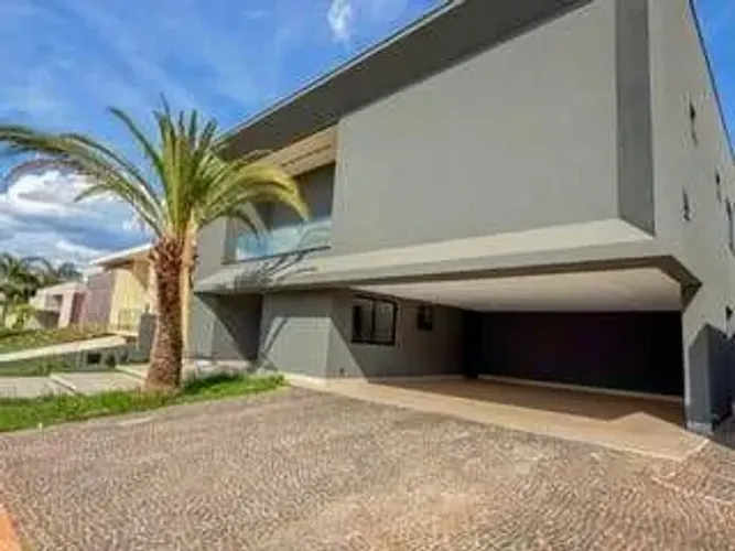 Sobrado à Venda, Condomínio Residencial Saint Martin, Rio Verde, Go