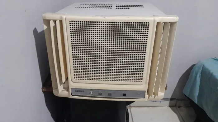 Ar condicionado, marca Cônsul 220