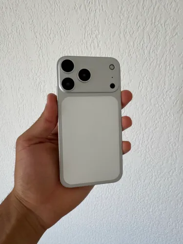 iPhone XR no 17 pro