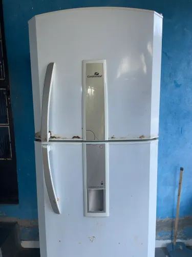 vendo geladeira continental 