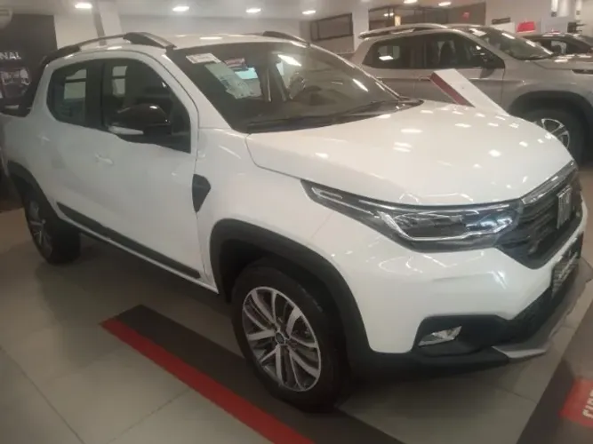 Fiat Strada Volcano 1.3 Flex 8V CD 2026