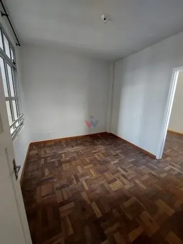 Oportunidade Única Salas Comerciais no 11° Andar no Centro de Curitiba, Recém-Reformadas