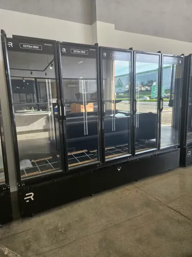 refrigerador expositor 5 portas para frios e bebidas 0 a 7 graus total preto