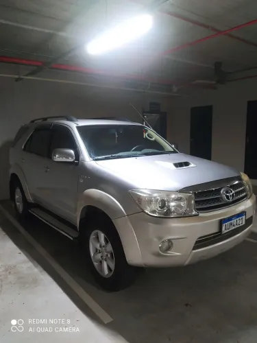 Toyota Hilux SW4 SRV D4-d 4X4 3.0 TDI Dies. AUT 2011