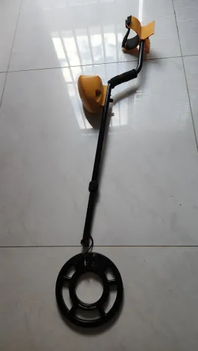 DETECTOR DE METAIS MD 30303l
