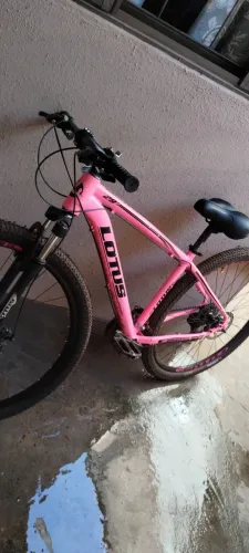 Vendo bicicleta lótus revisada com pneus novo fr eio Shimano aro 29